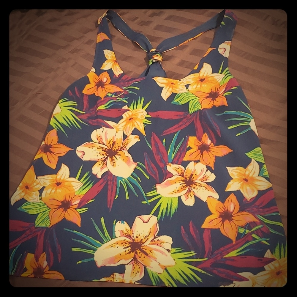 Beautiful Womens Old Navy Tank Blouse